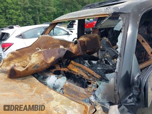 2006 Chevrolet Tahoe Z71 с VIN 1GNEK13Z96R110217, выставлен на аукционе IAAI как лот 42417397 с пробегом Не указан миль и . История ставок и продаж доступна на DreamBid. Изображение 11.