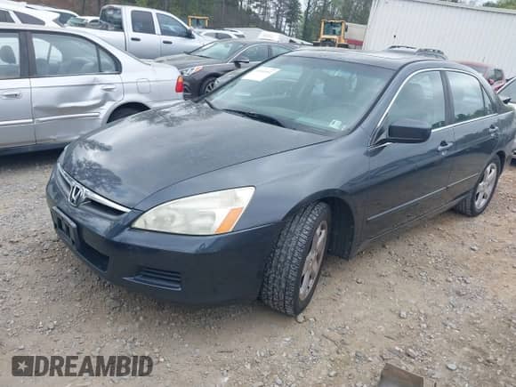 2006 Honda Accord EX-L с VIN 1HGCM65526A054283, выставлен на аукционе IAAI как лот 41941532 с пробегом 181 287 миль миль и . История ставок и продаж доступна на DreamBid. Изображение 17.