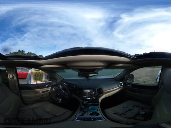 2011 Jeep Grand Cherokee Limited z VIN 1J4RR5GG3BC723298, wystawiony jako IAAI lot #43253689 z przebiegiem 165 890 mil mil oraz . Historia ofert i sprzedaży dostępna na DreamBid. Obrazek 18.