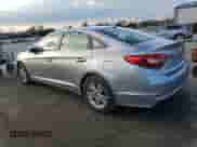 2015 Hyundai Sonata SE с VIN 5NPE24AF1FH007593, выставлен на аукционе Copart как лот 82631145 с пробегом 215 450 миль миль и Чистый • Clean title. История ставок и продаж доступна на DreamBid. Изображение 2.