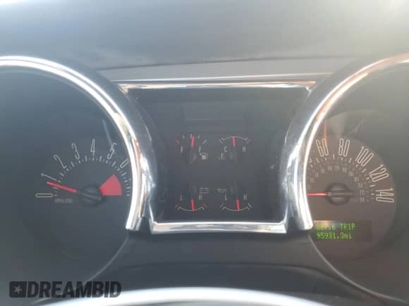 2006 Ford Mustang GT Deluxe с VIN 1ZVFT82H365260761, выставлен на аукционе Copart как лот 80966805 с пробегом 95 931 миль миль и Списание • Salvage title. История ставок и продаж доступна на DreamBid. Изображение 9.