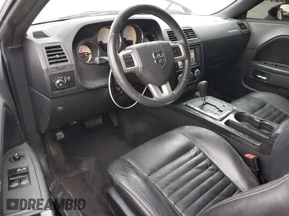 2014 Dodge Challenger R/T с VIN 2C3CDYBT4EH247696, выставлен на аукционе Copart как лот 68892645 с пробегом 102 021 миль миль и Списание • Salvage title. История ставок и продаж доступна на DreamBid. Изображение 8.