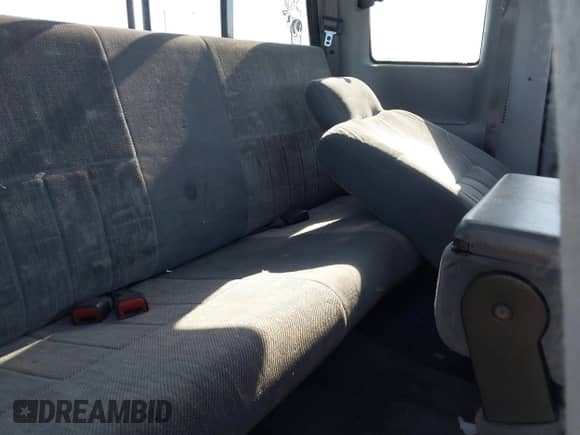 1997 Dodge 2500 with VIN 3B7KF23Z3VG836630, listed as a IAAI auction lot 39773313 with 155,129 mi miles and . Bid and sale history available at DreamBid. Image 8.