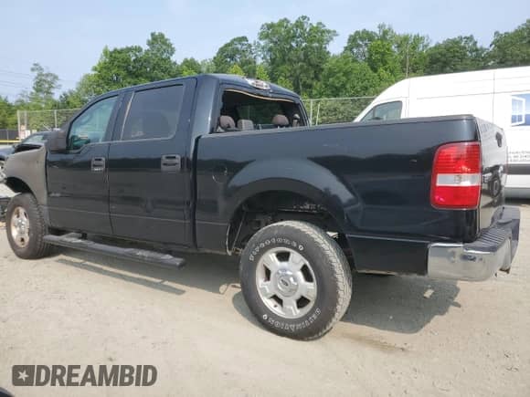 2004 Ford F-150 XLT with VIN 1FTPW14594KD04186, listed as a Copart auction lot 58482235 with 206,362 mi miles and Salvage title. Bid and sale history available at DreamBid. Image 2.