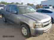2007 Chevrolet Avalanche 3LT with VIN 3GNEC12017G245936, listed as a IAAI auction lot 43244355 with 152,610 mi miles and . Bid and sale history available at DreamBid. Image 1.
