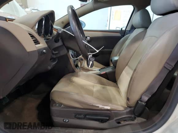 2012 Chevrolet Malibu 3LT z VIN 1G1ZF5E73CF206898, wystawiony jako Copart lot #64881245 z przebiegiem 142 977 mil mil oraz Czysty tytuł • Clean title. Historia ofert i sprzedaży dostępna na DreamBid. Obrazek 7.