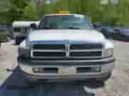 2001 Dodge 1500 z VIN 1B7HF16Y31S212952, wystawiony jako Copart lot #55523075 z przebiegiem Nie podano mil oraz Szkoda całkowita • Salvage title. Historia ofert i sprzedaży dostępna na DreamBid. Obrazek 5.
