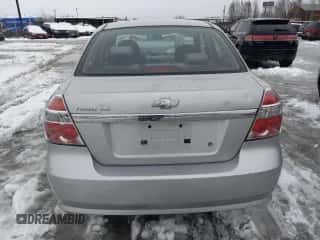 2008 Chevrolet Aveo LS z VIN KL1TD56638B007526, wystawiony jako Copart lot #76838014 z przebiegiem 91 805 mil mil oraz Szkoda całkowita • Salvage title. Historia ofert i sprzedaży dostępna na DreamBid. Obrazek 6.