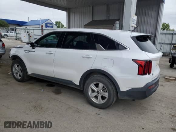 2023 Kia Sorento LX z VIN 5XYRG4LC7PG176354, wystawiony jako Copart lot #65043975 z przebiegiem 60 922 mil mil oraz Nie do naprawy • Non repairable. Historia ofert i sprzedaży dostępna na DreamBid. Obrazek 2.