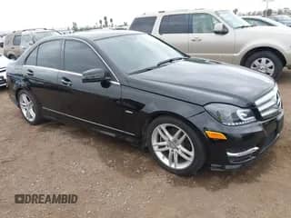 2012 Mercedes-Benz C 250 Sport с VIN WDDGF4HB3CA598292, выставлен на аукционе IAAI как лот 43438294 с пробегом 109 308 миль миль и . История ставок и продаж доступна на DreamBid. Изображение 1.
