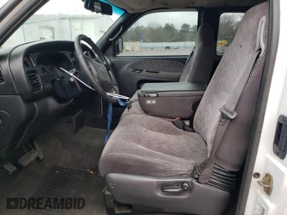 2000 Dodge 1500 с VIN 1B7HC13Z1YJ113679, выставлен на аукционе Copart как лот 45869575 с пробегом 269 610 миль миль и Списание • Salvage title. История ставок и продаж доступна на DreamBid. Изображение 7.