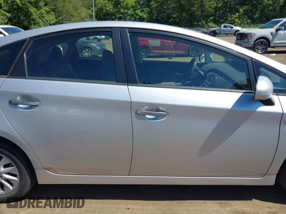 2013 Toyota Prius with VIN JTDKN3DP3D3038247, listed as a IAAI auction lot 43028359 with 126,368 mi miles and . Bid and sale history available at DreamBid. Image 13.