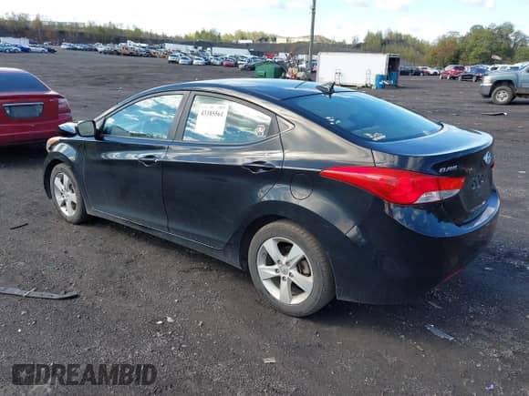 2011 Hyundai Elantra GLS z VIN KMHDH4AE7BU106903, wystawiony jako IAAI lot #43385561 z przebiegiem 103 966 mil mil oraz . Historia ofert i sprzedaży dostępna na DreamBid. Obrazek 3.