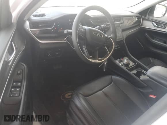 2024 Jeep Grand Cherokee with VIN 1C4RJYB67RC719228, listed as a Copart auction lot 80404705 with 17,025 mi miles and Salvage title. Bid and sale history available at DreamBid. Image 8.