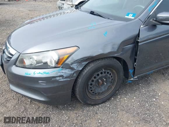 2012 Honda Accord LX z VIN 1HGCP2F32CA205664, wystawiony jako IAAI lot #43173202 z przebiegiem 120 727 mil mil oraz . Historia ofert i sprzedaży dostępna na DreamBid. Obrazek 6.