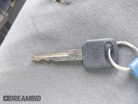 2006 Ford Econoline Cargo with VIN 1FTNE24L16HB43797, listed as a IAAI auction lot 42557448 with 230,514 mi miles and . Bid and sale history available at DreamBid. Image 11.