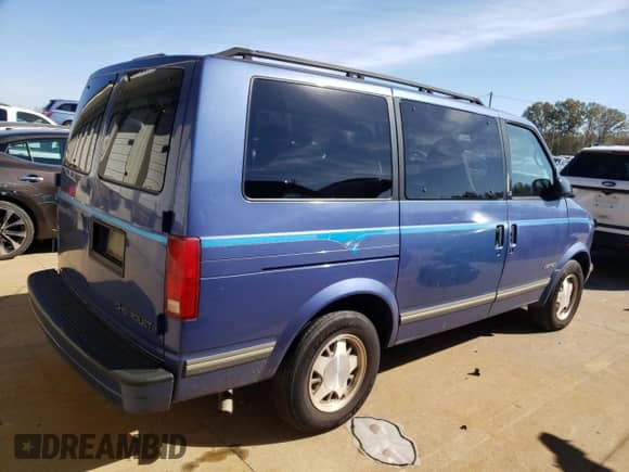 1996 Chevrolet Astro with VIN 1GNDM19W0TB113076, listed as a Copart auction lot 74846213 with 100,090 mi miles and Non repairable. Bid and sale history available at DreamBid. Image 3.