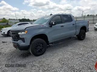2024 Chevrolet Silverado 1500 LT Trail Boss z VIN 3GCUDFE88RG284025, wystawiony jako Copart lot #55182045 z przebiegiem 23 887 mil mil oraz Szkoda całkowita • Salvage title. Historia ofert i sprzedaży dostępna na DreamBid. Obrazek 1.