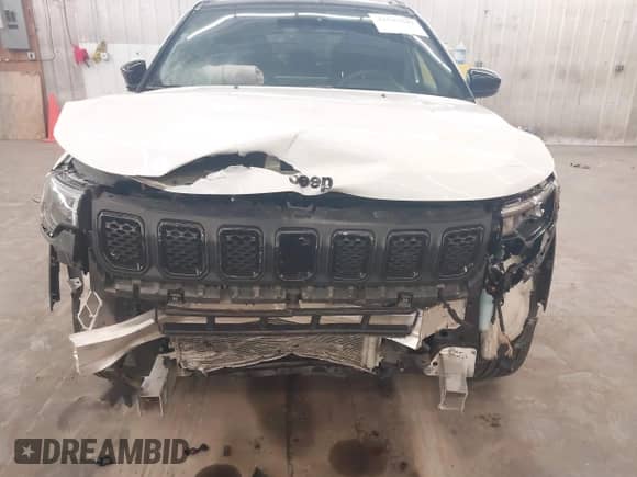 2023 Jeep Compass Latitude с VIN 3C4NJDBN8PT549803, выставлен на аукционе IAAI как лот 42537527 с пробегом 10 295 миль миль и . История ставок и продаж доступна на DreamBid. Изображение 6.