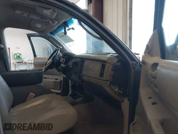 2001 Dodge Dakota Sport with VIN 1B7HG2AN31S318690, listed as a IAAI auction lot 42766545 with 212,865 mi miles and . Bid and sale history available at DreamBid. Image 5.