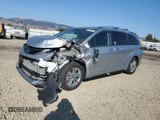 2022 Toyota Sienna Platinum с VIN 5TDESKFC3NS060811, выставлен на аукционе Copart как лот 70907555 с пробегом 13 162 миль миль и Списание • Salvage title. История ставок и продаж доступна на DreamBid. Изображение 1.