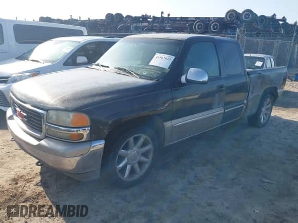2000 GMC Sierra 1500 SLE with VIN 2GTEC19TXY1312634, listed as a IAAI auction lot 41963933 with 307,341 mi miles and . Bid and sale history available at DreamBid. Image 17.