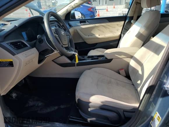 2015 Hyundai Sonata SE с VIN 5NPE24AF1FH242155, выставлен на аукционе Copart как лот 81200185 с пробегом 153 838 миль миль и Списание • Salvage title. История ставок и продаж доступна на DreamBid. Изображение 7.