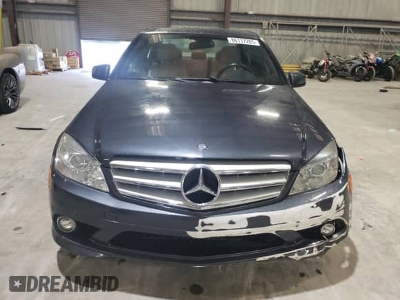 2010 Mercedes-Benz C 300 Luxury z VIN WDDGF5EB8AR088593, wystawiony jako Copart lot #86117285 z przebiegiem 99 558 mil mil oraz Szkoda całkowita • Salvage title. Historia ofert i sprzedaży dostępna na DreamBid. Obrazek 5.
