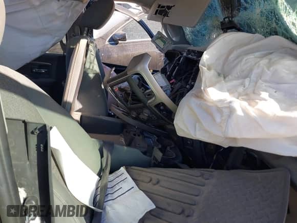 2018 Ram 1500 Big Horn z VIN 1C6RR6LM9JS225772, wystawiony jako IAAI lot #41361077 z przebiegiem Nie podano mil oraz . Historia ofert i sprzedaży dostępna na DreamBid. Obrazek 5.