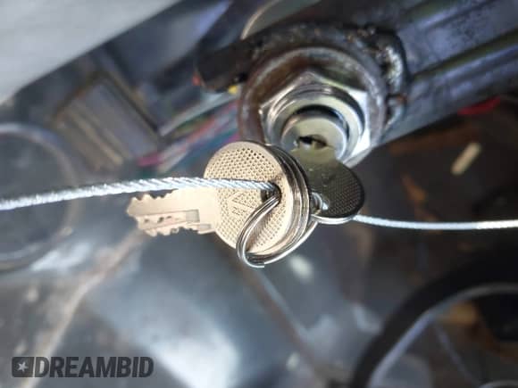 1992 Chevrolet Silverado 1500 с VIN 1GCDC14K6NZ105462, выставлен на аукционе IAAI как лот 42396896 с пробегом 186 985 миль миль и . История ставок и продаж доступна на DreamBid. Изображение 11.