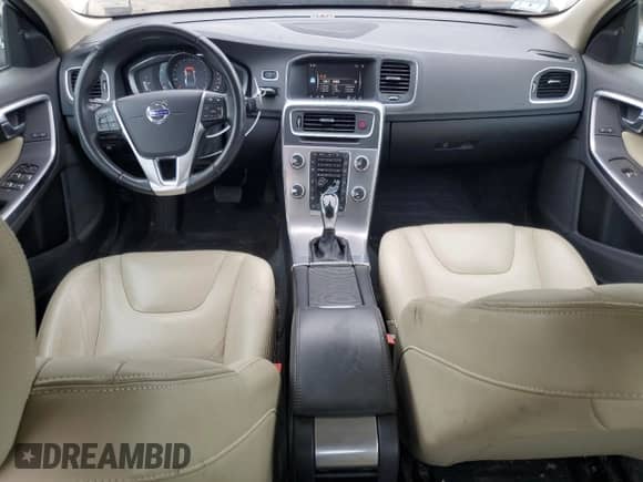 2017 Volvo S60 Inscription с VIN LYV402TK3HB195777, выставлен на аукционе Copart как лот 67831445 с пробегом 94 269 миль миль и Списание • Salvage title. История ставок и продаж доступна на DreamBid. Изображение 8.