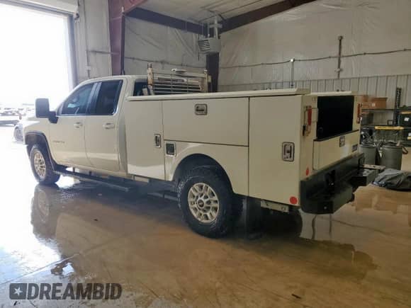 2021 Chevrolet Silverado 2500HD LT с VIN 1GC5YNE70MF286081, выставлен на аукционе Copart как лот 82131855 с пробегом 124 641 миль миль и Чистый • Clean title. История ставок и продаж доступна на DreamBid. Изображение 2.