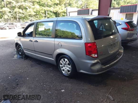 2016 Dodge Grand Caravan SE with VIN 2C4RDGBG1GR346766, listed as a IAAI auction lot 42786378 with 134,387 mi miles and . Bid and sale history available at DreamBid. Image 3.