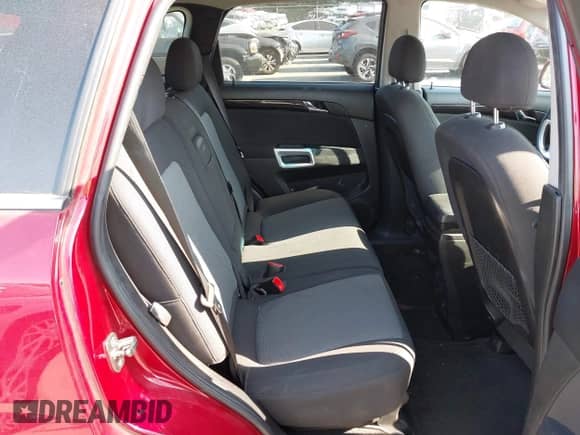 2014 Chevrolet Captiva Sport LS с VIN 3GNAL2EK6ES642084, выставлен на аукционе IAAI как лот 42896563 с пробегом 109 937 миль миль и . История ставок и продаж доступна на DreamBid. Изображение 8.