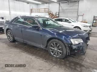 2016 Chrysler 300 Anniversary Edition с VIN 2C3CCARG4GH261572, выставлен на аукционе IAAI как лот 41411458 с пробегом 109 471 миль миль и . История ставок и продаж доступна на DreamBid. Изображение 1.
