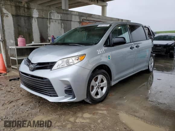 2020 Toyota Sienna L with VIN 5TDZZ3DC4LS039680, listed as a Copart auction lot 51522414 with 83,636 mi miles and Salvage title. Bid and sale history available at DreamBid. Image 1.