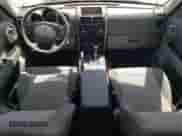 2009 Dodge Nitro SE с VIN 1D8GT28K19W541402, выставлен на аукционе Copart как лот 55525465 с пробегом 189 856 миль миль и Списание • Salvage title. История ставок и продаж доступна на DreamBid. Изображение 8.