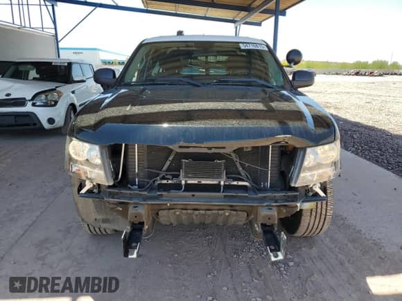 2011 Chevrolet Tahoe Commercial z VIN 1GNLC2E09BR207632, wystawiony jako Copart lot #54716815 z przebiegiem 92 836 mil mil oraz Szkoda całkowita • Salvage title. Historia ofert i sprzedaży dostępna na DreamBid. Obrazek 5.