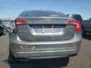 2018 Volvo S60 Inscription с VIN LYV402HK5JB164741, выставлен на аукционе Copart как лот 70395625 с пробегом 106 022 миль миль и Списание • Salvage title. История ставок и продаж доступна на DreamBid. Изображение 6.