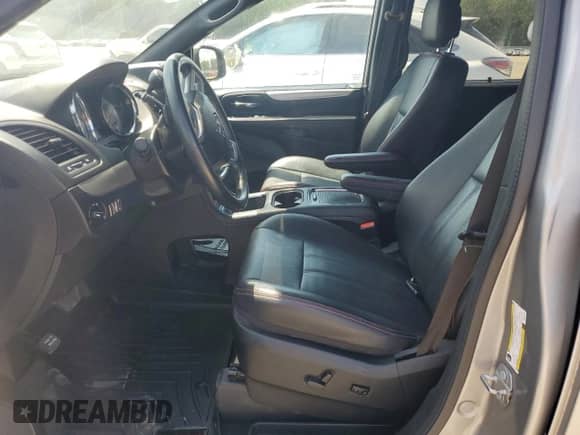 2019 Dodge Grand Caravan GT with VIN 2C4RDGEG8KR510499, listed as a Copart auction lot 68530555 with 75,920 mi miles and Salvage title. Bid and sale history available at DreamBid. Image 7.
