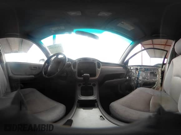 2004 Toyota Highlander Limited with VIN JTEDP21A040038524, listed as a IAAI auction lot 43243259 with Not provided miles and . Bid and sale history available at DreamBid. Image 18.