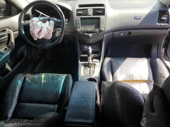 2004 Honda Accord EX-L с VIN 1HGCM82724A023985, выставлен на аукционе Copart как лот 72120984 с пробегом 169 377 миль миль и Списание • Salvage title. История ставок и продаж доступна на DreamBid. Изображение 8.