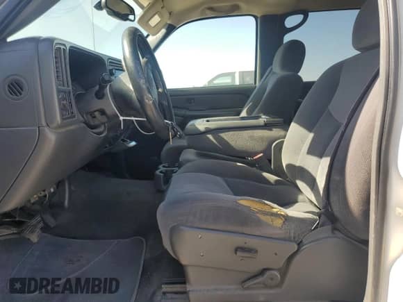 2006 GMC Sierra 1500 SLE2 with VIN 2GTEC13Z161265438, listed as a Copart auction lot 65198145 with 241,578 mi miles and Clean title. Bid and sale history available at DreamBid. Image 7.