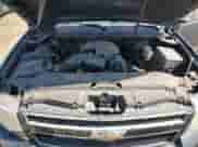 2010 Chevrolet Suburban LT with VIN 1GNUCJE03AR250327, listed as a Copart auction lot 73121334 with 147,909 mi miles and Salvage title. Bid and sale history available at DreamBid. Image 12.