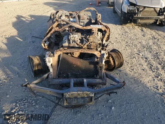 1975 Chevrolet Corvette с VIN 1Z37J5S427704, выставлен на аукционе Copart как лот 84281084 с пробегом Не указан миль и На запчасти • Non repairable. История ставок и продаж доступна на DreamBid. Изображение 5.