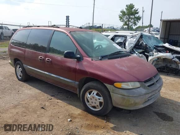1999 Dodge Caravan SE с VIN 2B4GP44GXXR190296, выставлен на аукционе IAAI как лот 42468010 с пробегом 225 755 миль миль и . История ставок и продаж доступна на DreamBid. Изображение 1.