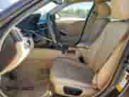 2015 BMW 3 Series 320i z VIN WBA3B1C53FK139411, wystawiony jako Copart lot #90395895 z przebiegiem 172 038 mil mil oraz Czysty tytuł • Clean title. Historia ofert i sprzedaży dostępna na DreamBid. Obrazek 7.