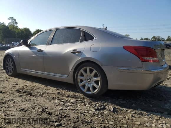 2013 Hyundai Equus Signature с VIN KMHGH4JH9DU067662, выставлен на аукционе Copart как лот 74026794 с пробегом 103 809 миль миль и Списание • Salvage title. История ставок и продаж доступна на DreamBid. Изображение 2.