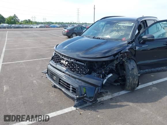 2022 Kia Sorento SX z VIN 5XYRK4LF3NG155006, wystawiony jako IAAI lot #42550910 z przebiegiem 68 958 mil mil oraz . Historia ofert i sprzedaży dostępna na DreamBid. Obrazek 6.