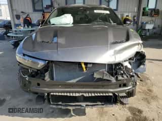 2024 Dodge Hornet R/T z VIN ZACPDFCW3R3A12826, wystawiony jako Copart lot #84287284 z przebiegiem 3 005 mil mil oraz Szkoda całkowita • Salvage title. Historia ofert i sprzedaży dostępna na DreamBid. Obrazek 5.